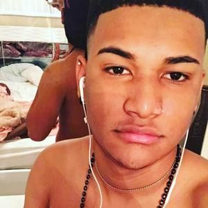 Meet your Posher, Luis